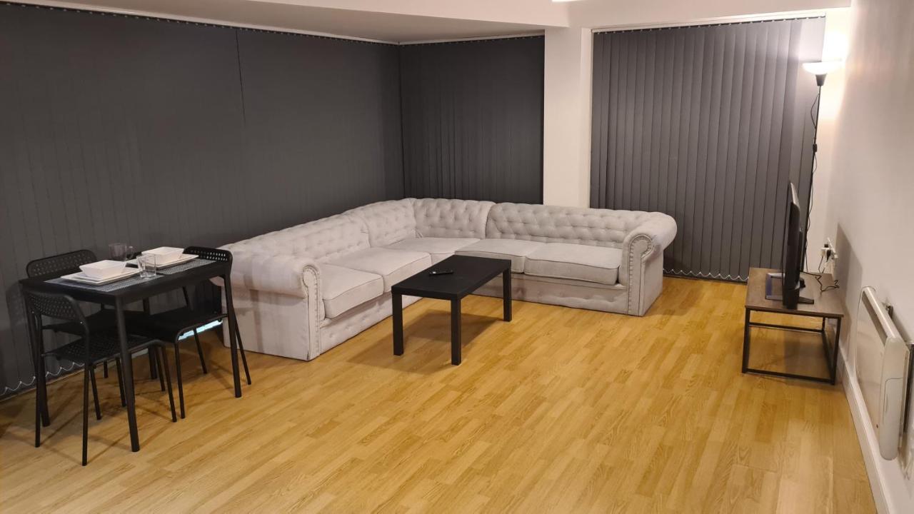 Homestay By Bic Melbourne 14 - Leeds Морли Екстериор снимка